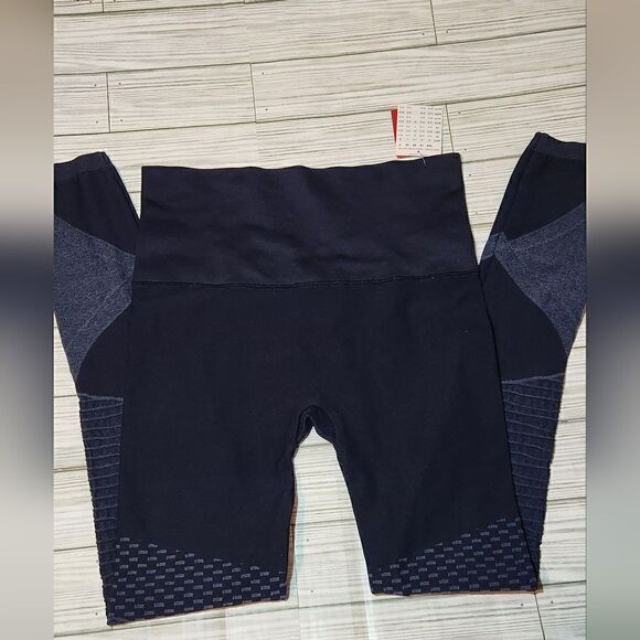 Spanx Look At Me Know Seamless Moto Leggings Indigo Sky Size Large - Picture 13 of 13